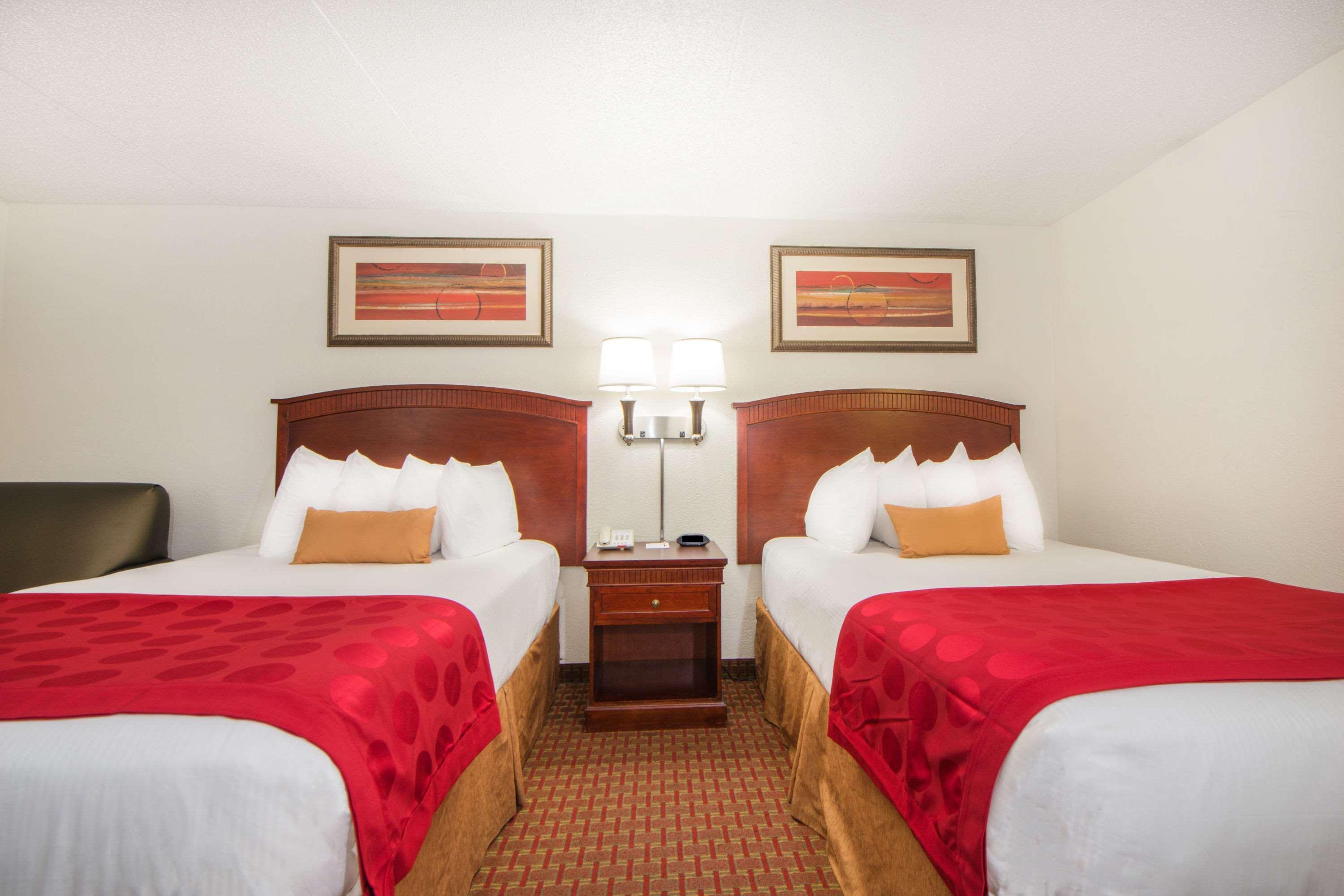Ramada By Wyndham Enid Hotel Exterior photo